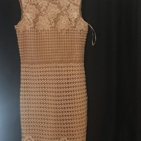 Dress - Picture 3 of 4